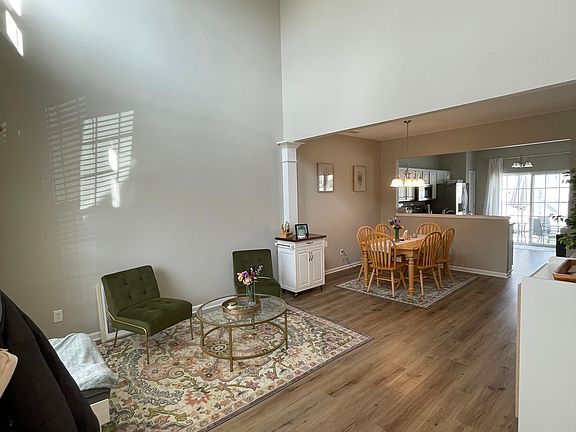 3rd image of 6931 Beverly Springs Dr