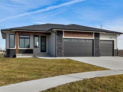 14201 Catalpa Dr, Urbandale, IA, 50323