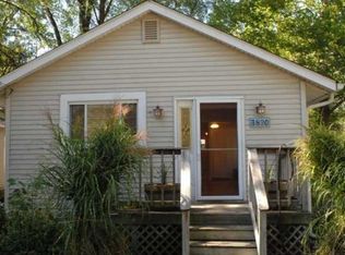 7820 White River Dr, Indianapolis, IN