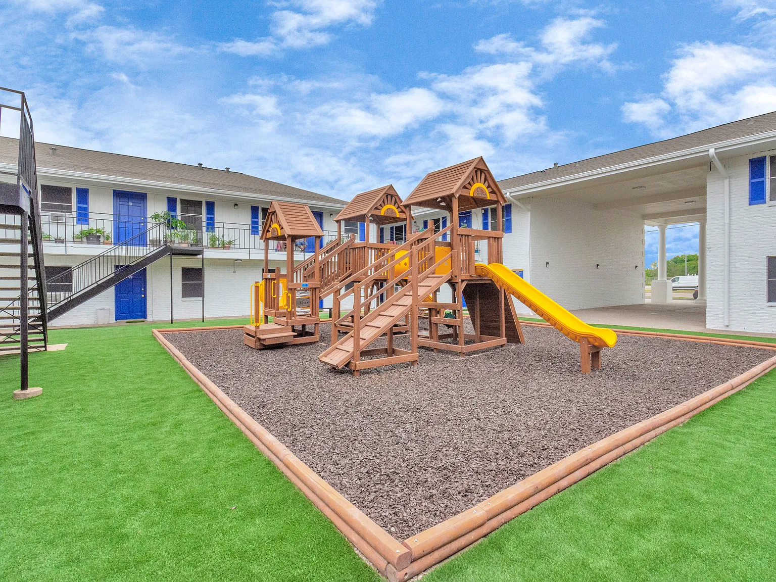 11211 S Post Oak Apartments — Photo 4