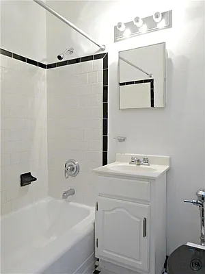 Rented by DSA Realty | media 15