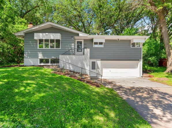 8516 Xerxes Ave S, Bloomington, MN 55431