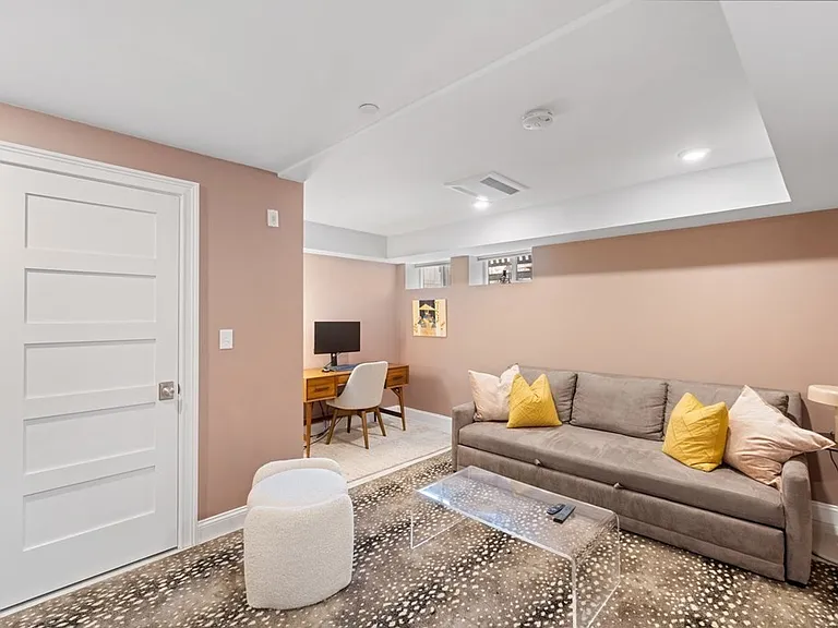 20 Tufts St #20 — Photo 19