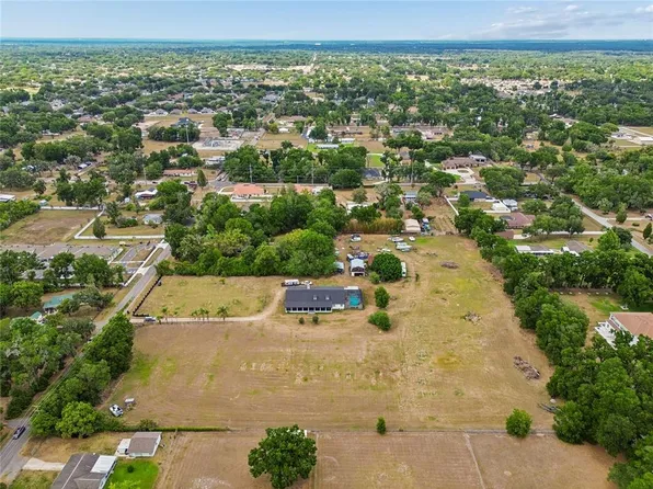 Pearson Rd, Valrico, FL 33596