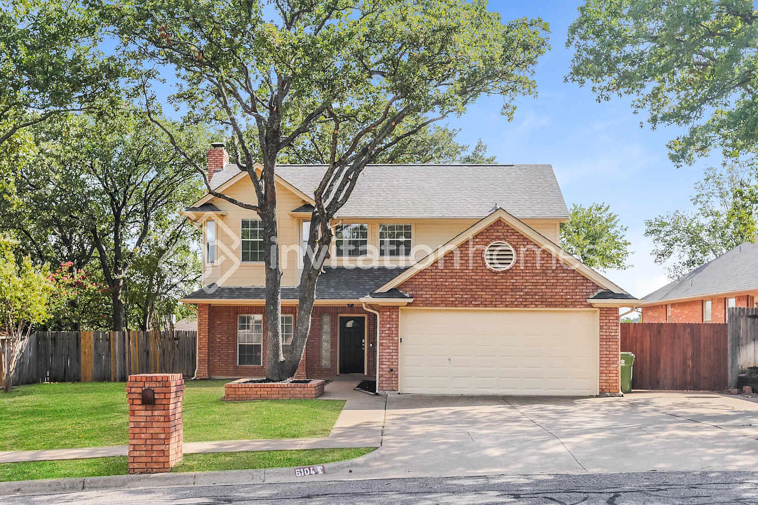 6104 Pennsylvania Ave Arlington, TX 76017 — Photo 1