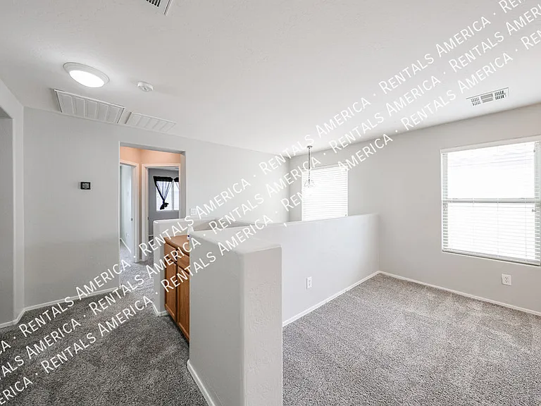 4563 E Oxford Ln — Photo 25