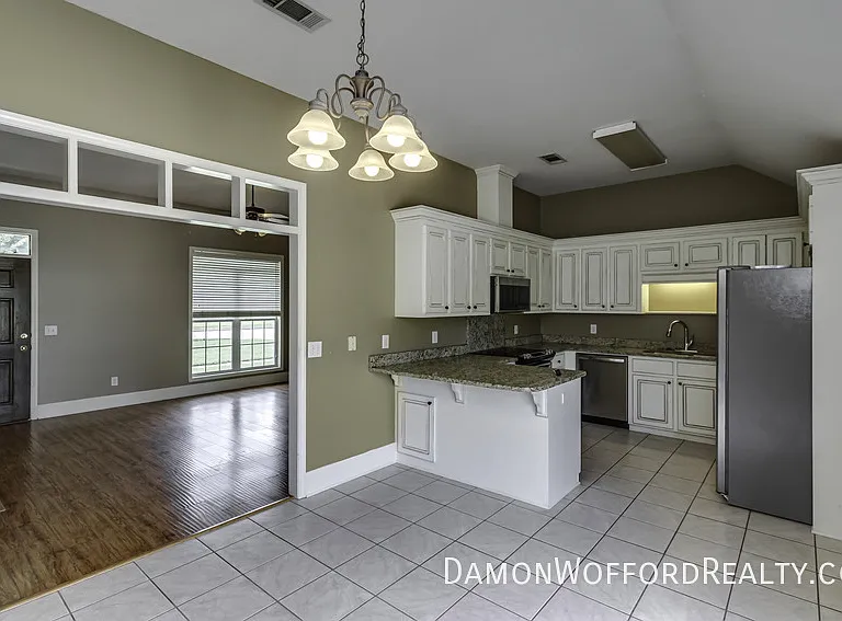 131 Hunters Row — Photo 19