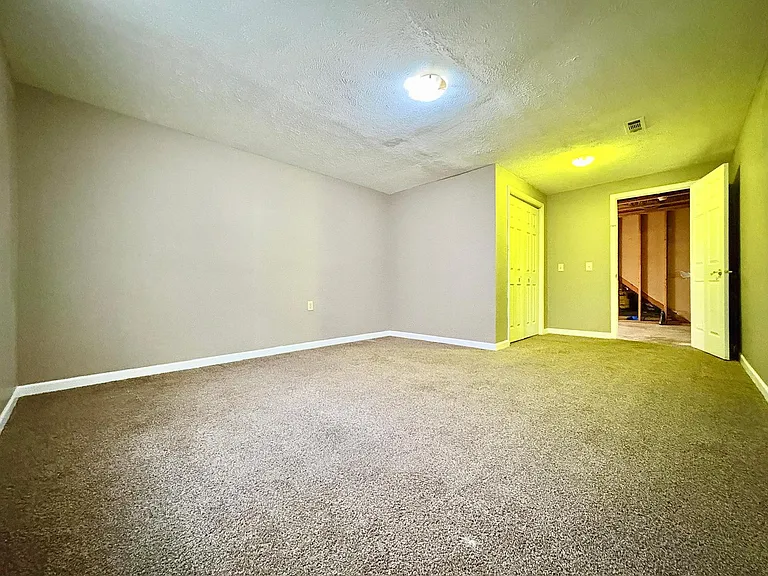1857 N Meade St — Photo 10