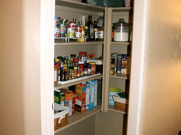 walk in pantry