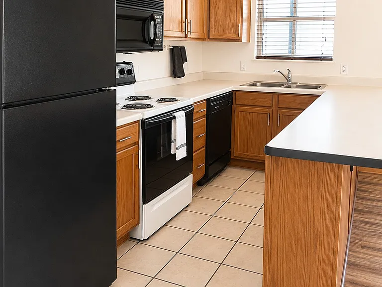 677 Outer Dr #54 — Photo 7