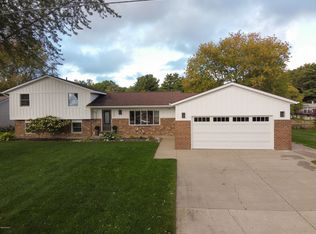 15451 Howard St, Spring Lake, MI 49456