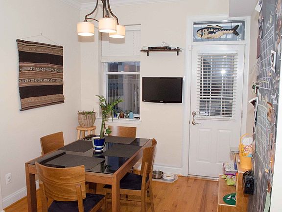 4th image of 1604 Johnson St