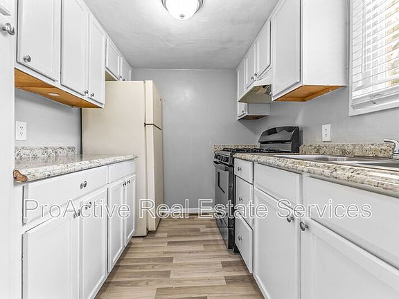 4th image of 1216 Bunsen Ct