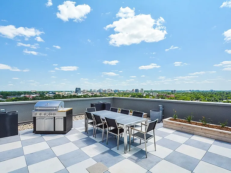 460 A Belmont Ave W #At 460b — Photo 67