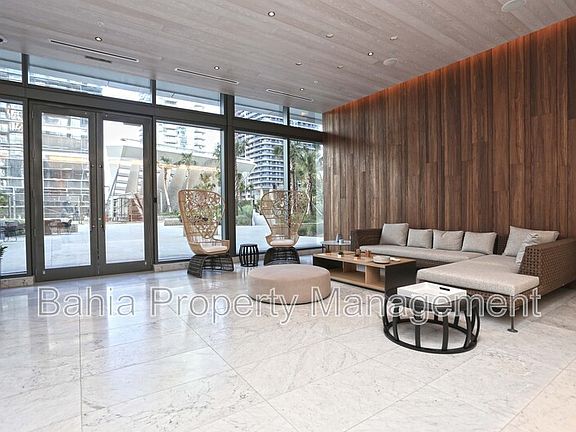 5th image of 88 SW 7th St APT 2806