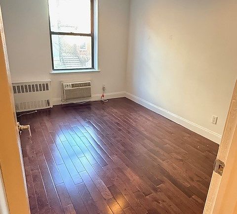 4th image of 328 W 19th St APT 2A