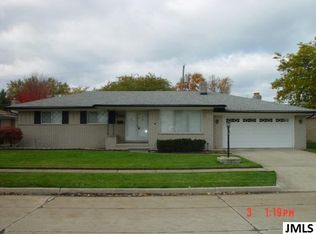 31243 Merrily St, Roseville, MI 48066