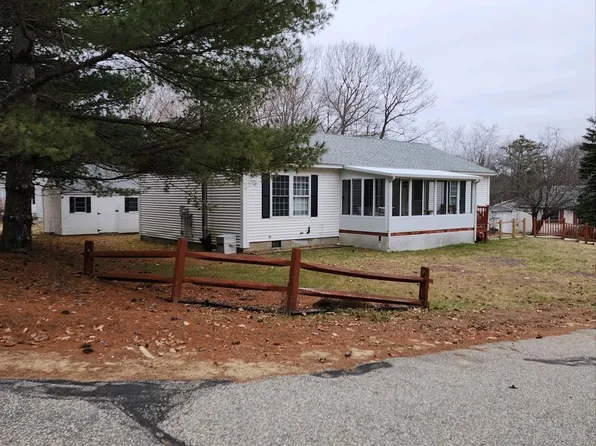 55 Chestnut Circle, Loudon, NH 03307