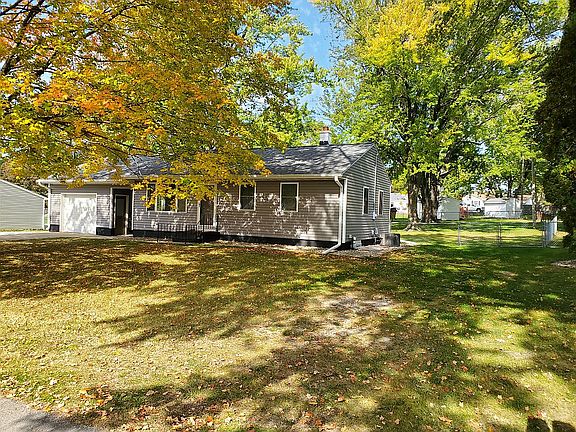 5th image of 120 Jackie Ave