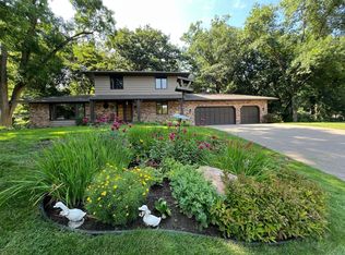 8129 Pennsylvania Cir, Bloomington, MN 55438