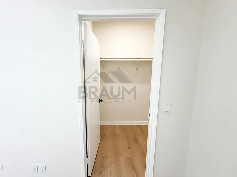 COLLINS — Photo 57