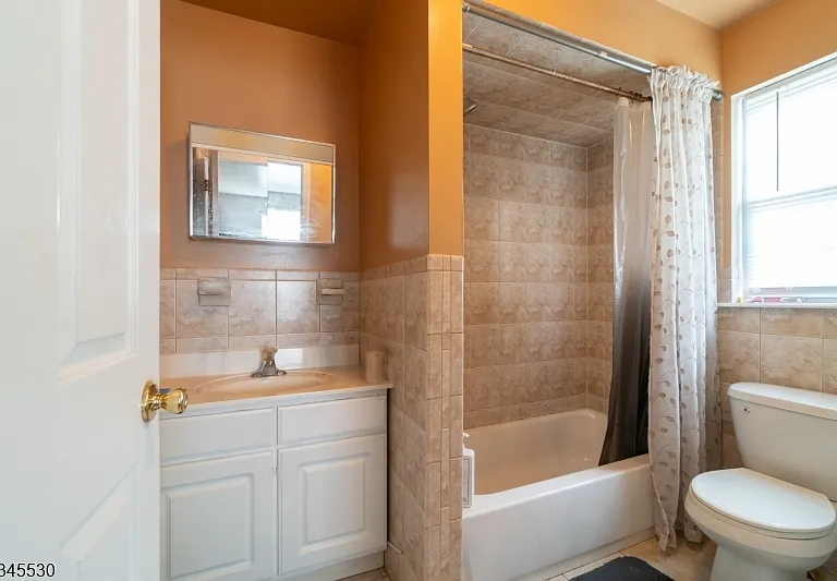 15-21 Oraton St #2 — Photo 13