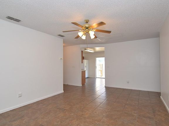3rd image of 2018 Carlton Dr