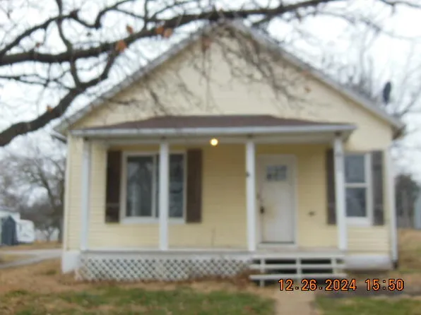 611 East St, Tabor, IA 51653