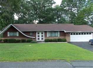 930 Sunbury Rd, Pottsville, PA 17901