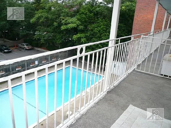 48 Green St #409 — Photo 16