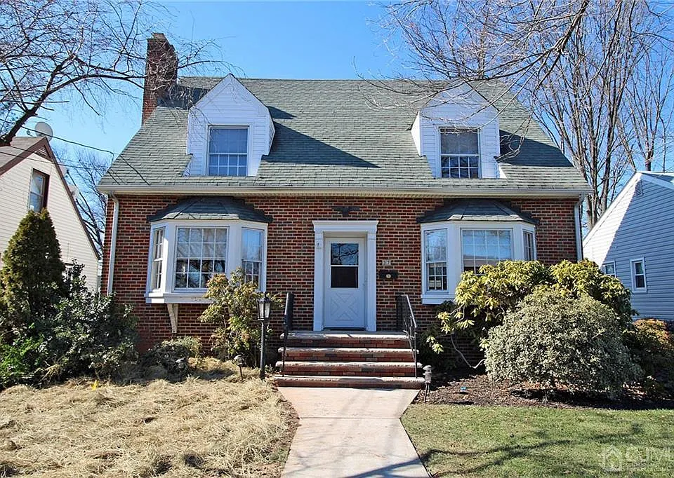 37 Ireland Ave #1