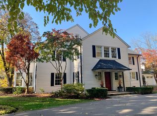 110 Lone Pine Rd, Bloomfield Hills, MI 48304