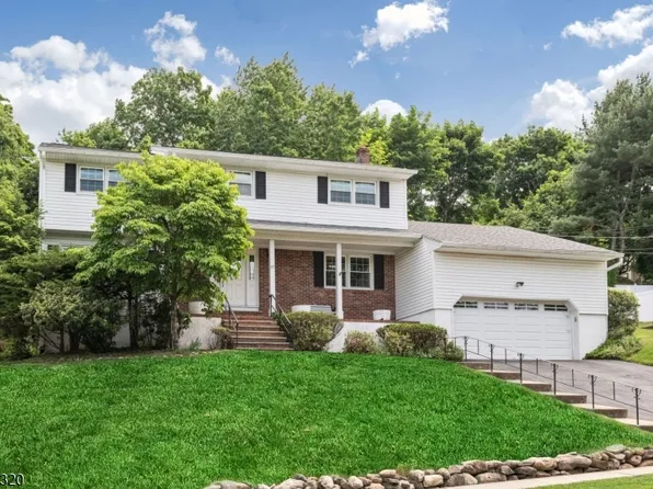 37 Wolfe Dr, Wanaque Boro, NJ 07465