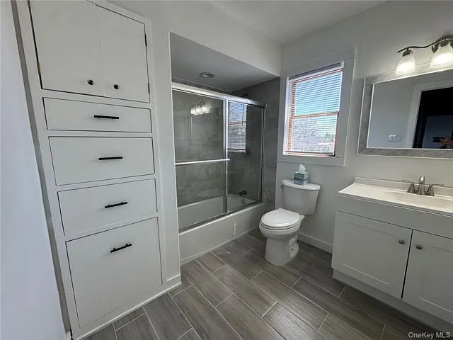 70 Burlington Ave — Photo 5