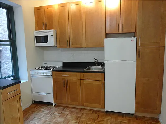 Rented by City & Suburban | media 39