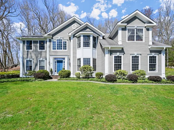 5 Still Hollow Place, Ridgefield, CT 06877
