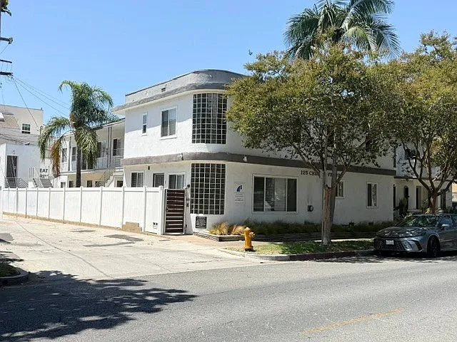 125 Cherry Ave #5