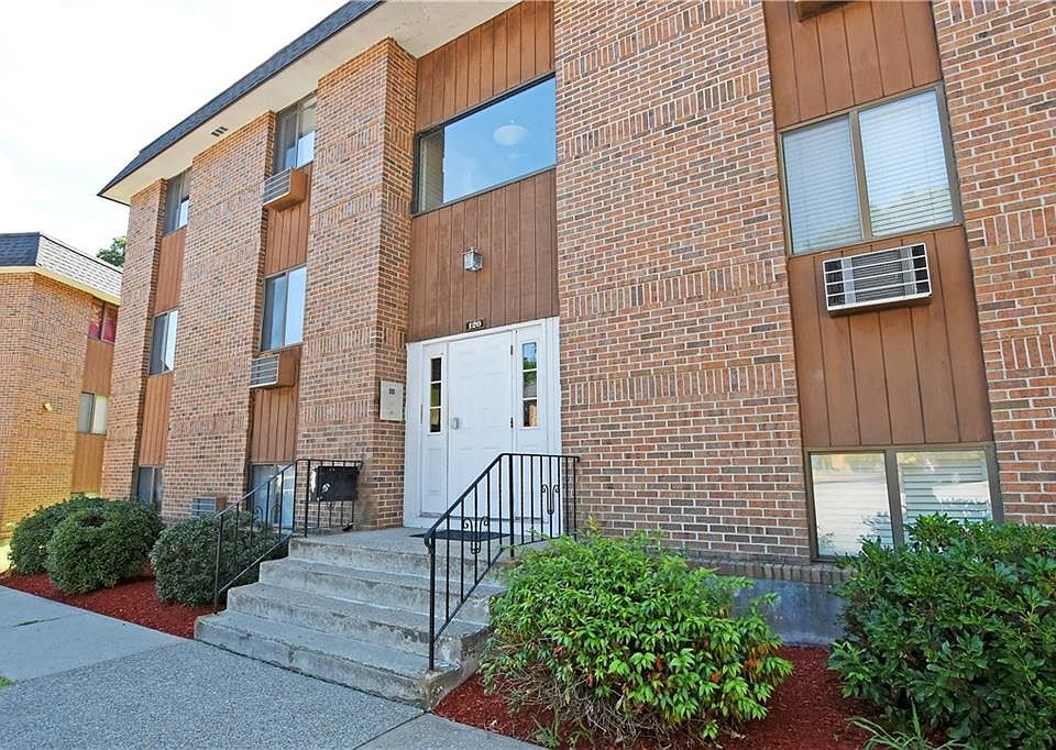 1st image of 117 John St #21
