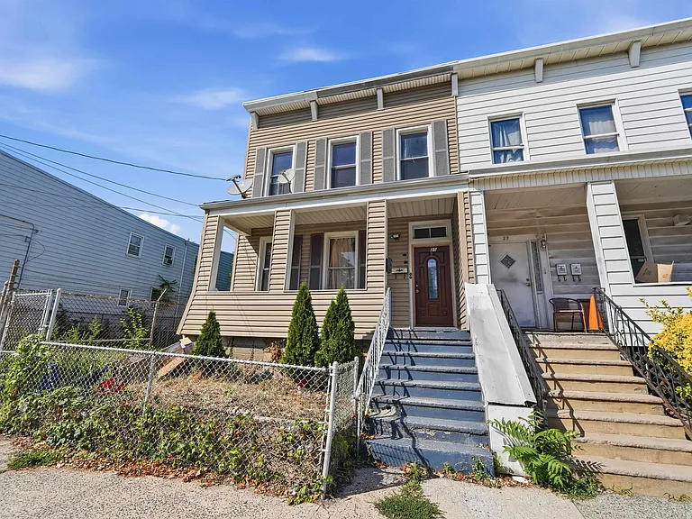 25 W 19th St #2 — Photo 1