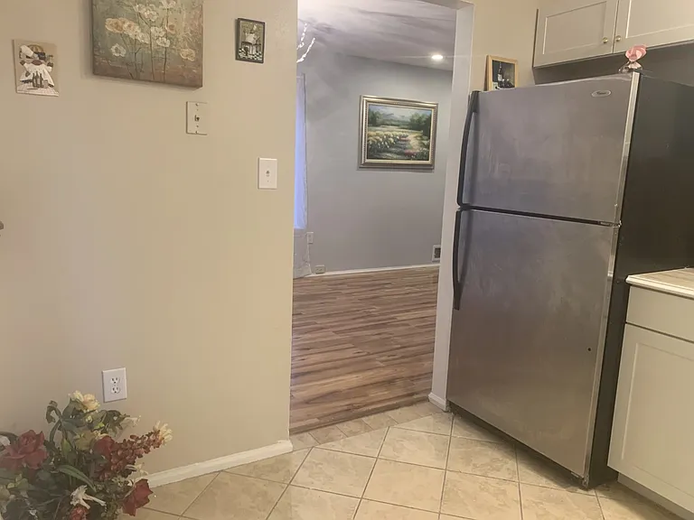 227 Lindsey Ct #1 — Photo 23