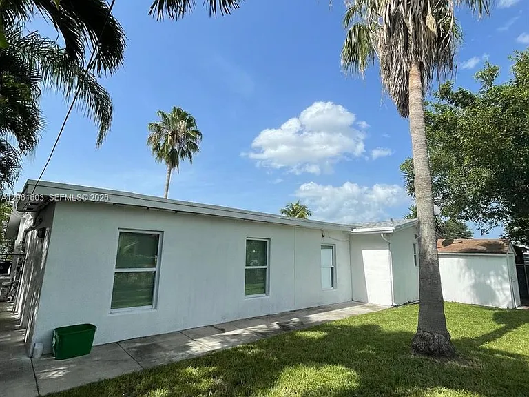 9740 NW 25th St — Photo 25