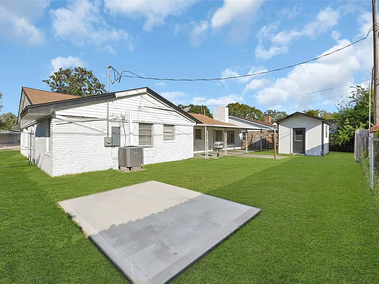 8603 Freewood St — Photo 23