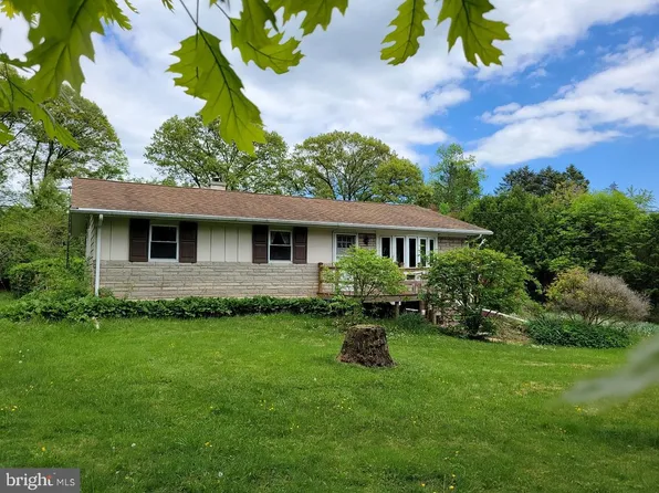 139 Baldy Hill Rd, Alburtis, PA 18011