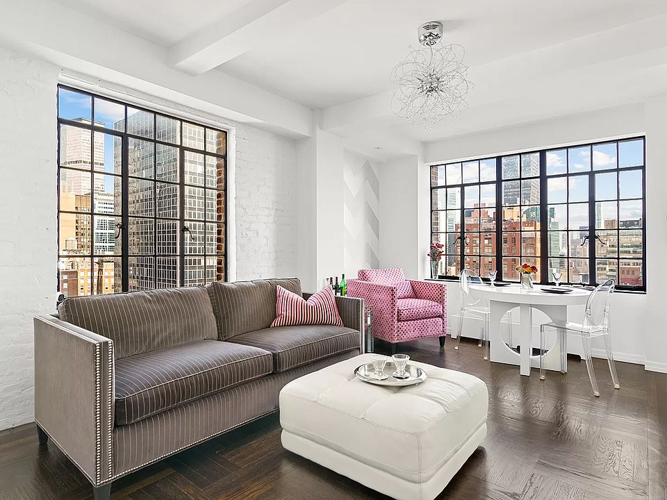1st image of 320 E 42nd St #2809-2807