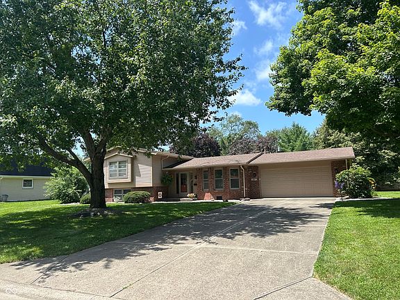 2nd image of 601 Woodmere Dr