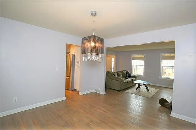 4 Round Table Rd — Photo 11
