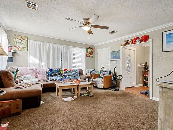 3rd image of 4921 Alamo Dr