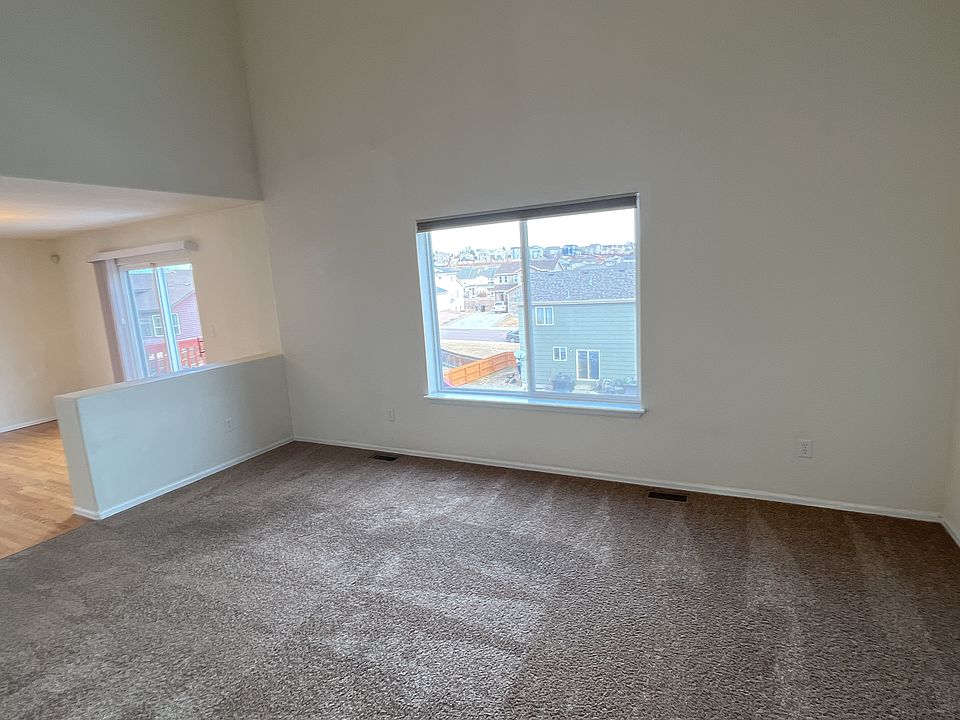 8319_meadowcrest_b_01052023