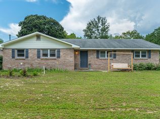 233 Richs Rd, Defuniak Springs, FL 32433