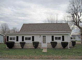 405 Union St, Hope, IN 47246